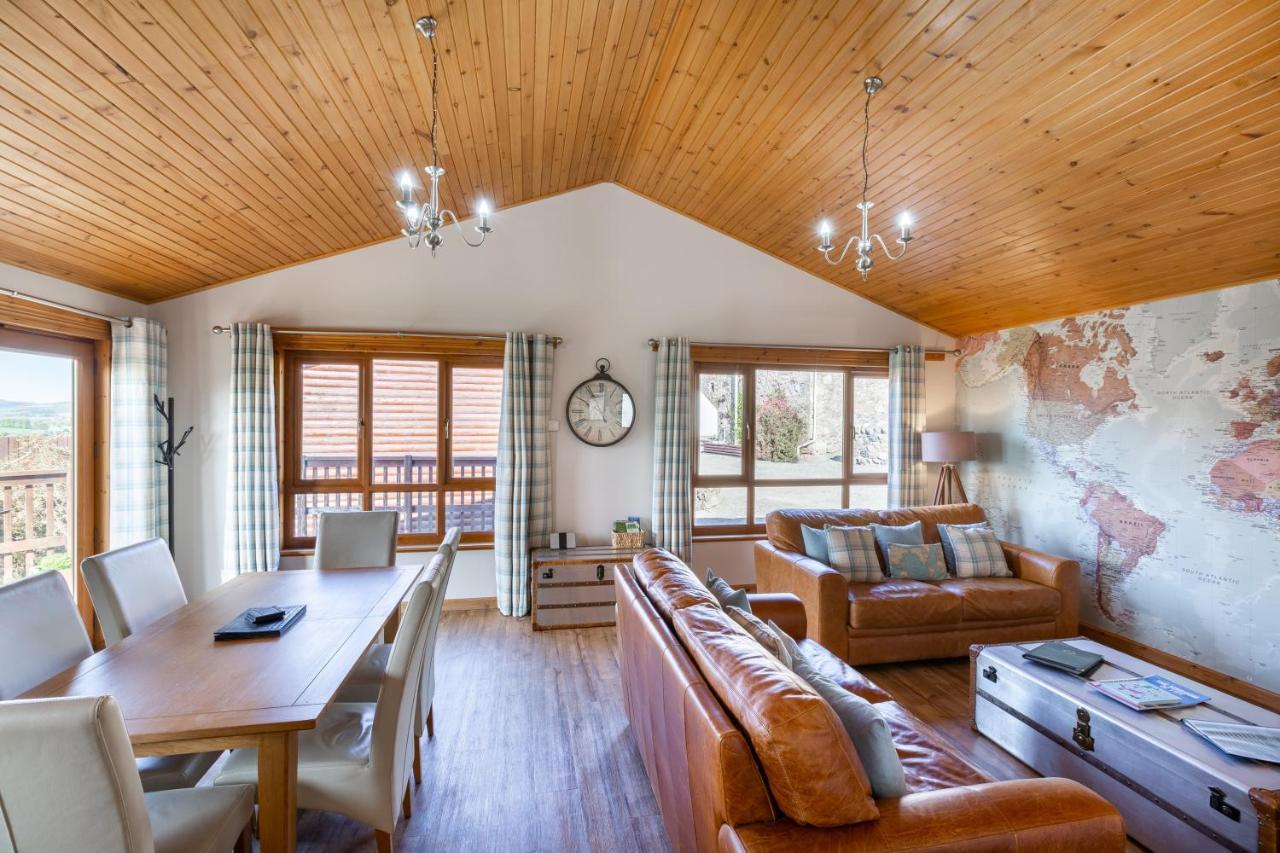 Douglas Fir Lodge With Hot Tub Near Cupar Fife Luthrie Zewnętrze zdjęcie