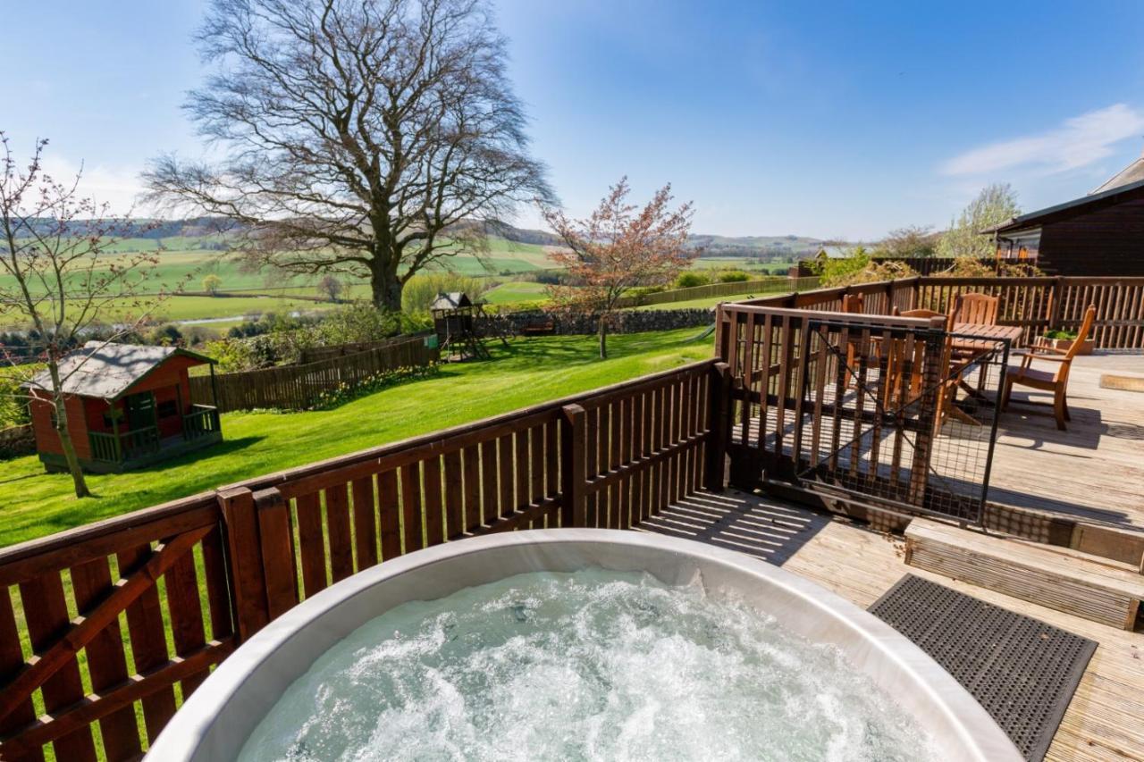 Douglas Fir Lodge With Hot Tub Near Cupar Fife Luthrie Zewnętrze zdjęcie