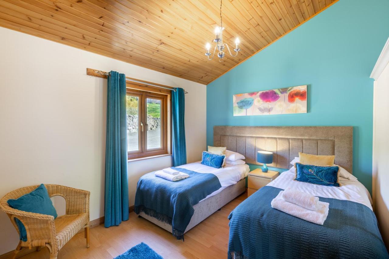 Douglas Fir Lodge With Hot Tub Near Cupar Fife Luthrie Zewnętrze zdjęcie